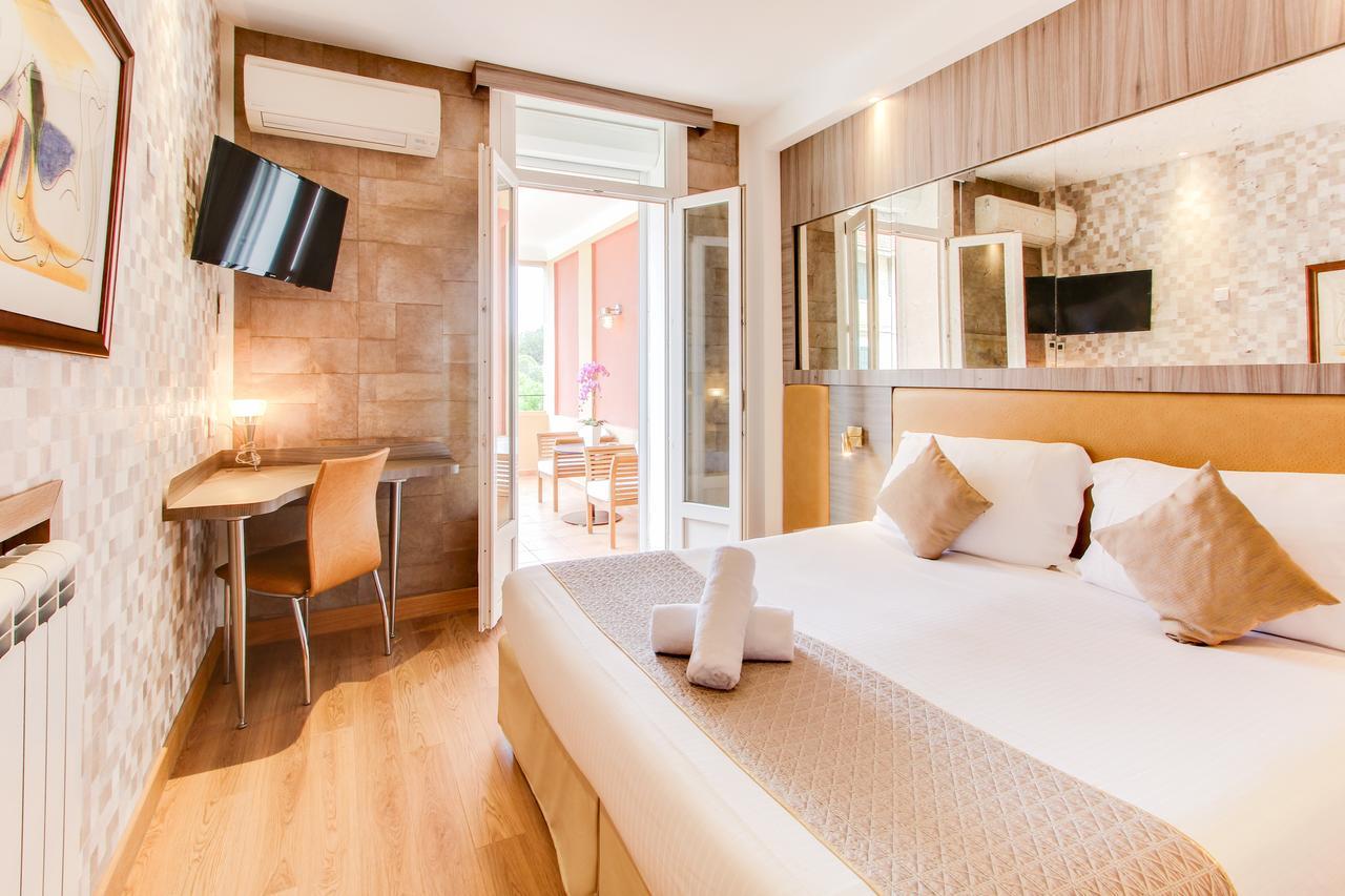 Provencal Hotel